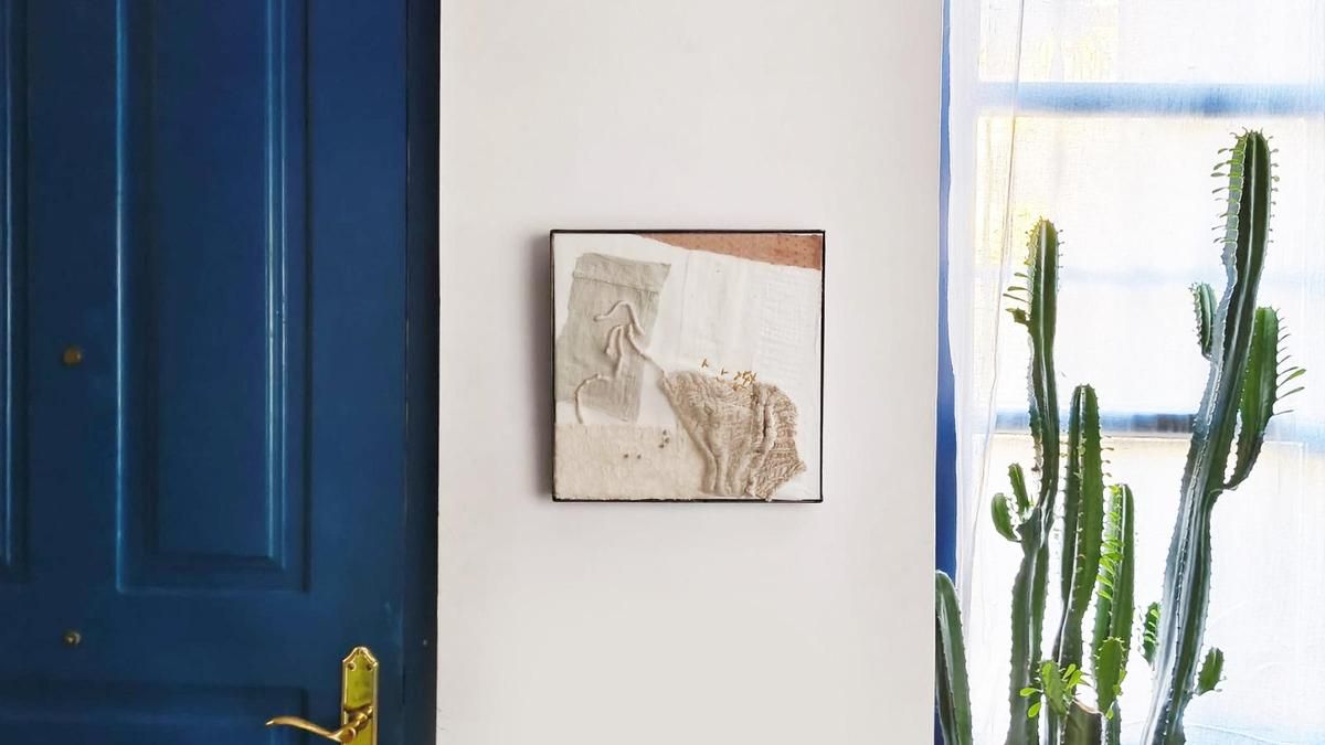 La cofundadora de LacianArt Silvia Gándara expone en León su colección ‘Improntas’