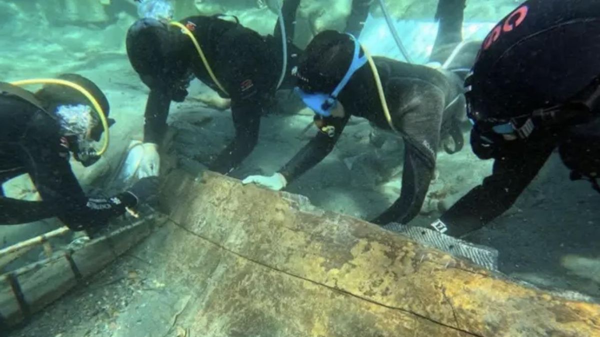 Imagen de los trabajos de extracción del pecio