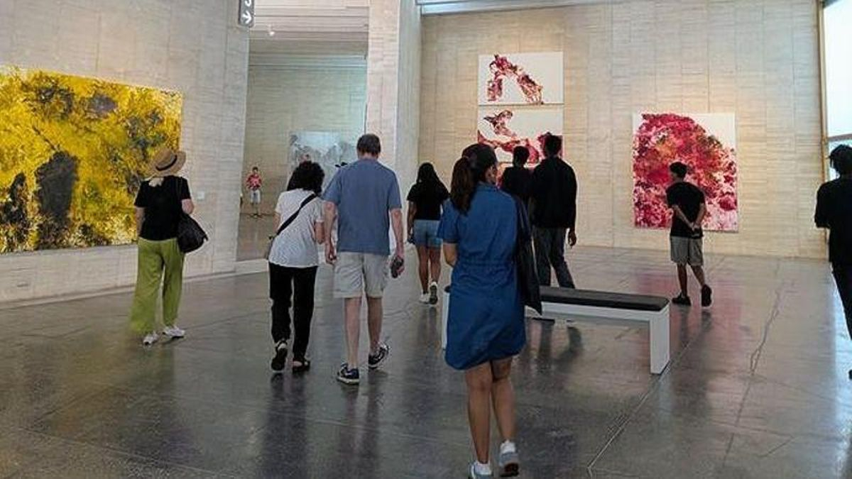 El Musac retoma desde este martes las visitas guiadas gratuitas a sus exposiciones temporales