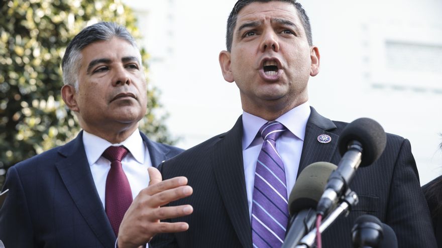 Congresistas hispanos piden a Biden usar la vía ejecutiva en el tema de la inmigración