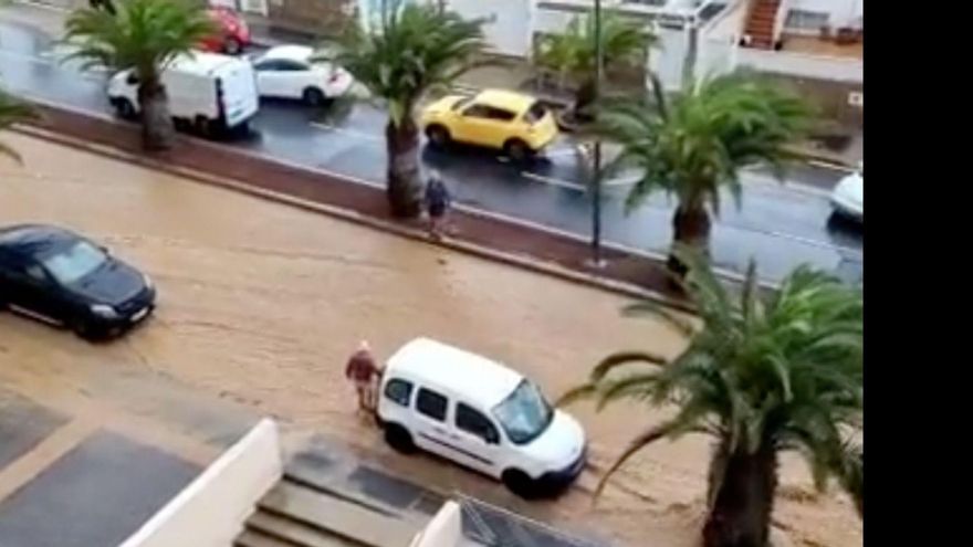 La fuerte tromba de agua en el sur de Tenerife deja incidentes