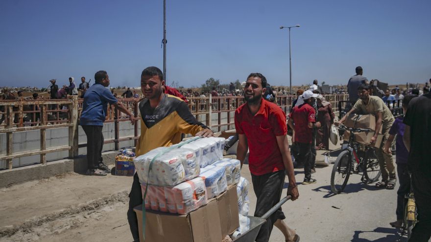 Israel dice que permitió el ingreso a Gaza de 76 camiones de la ONU con ayuda humanitaria