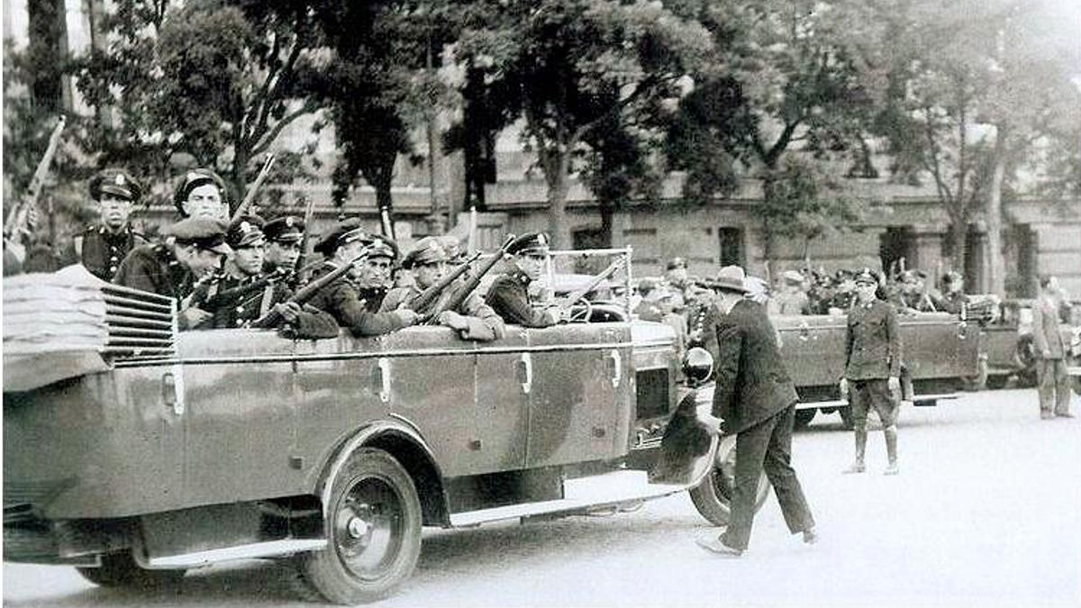 Tropas de Asalto en Madrid en agosto de 1932 preparadas para oponerse a “la Sanjurjada”.