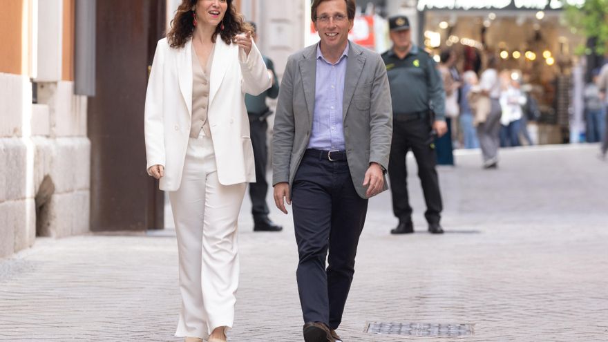 Almeida intenta competir con Ayuso como azote del Gobierno