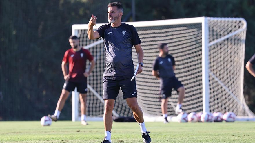 El nuevo Córdoba CF toma forma con la defensa como tarea pendiente