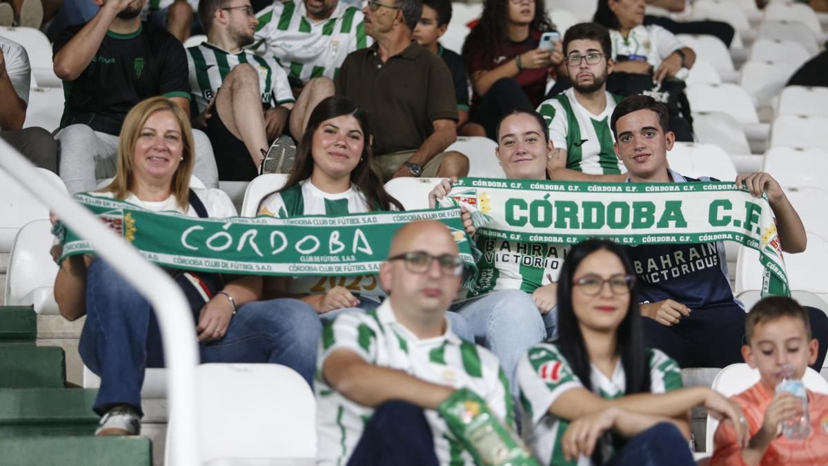 Grada Blanquiverde del Córdoba CF - Cultural Leonesa