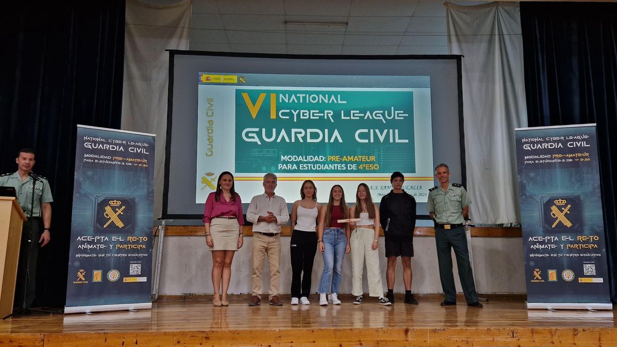 Los jóvenes son formados en ciberseguridad y participan en un reto-competición