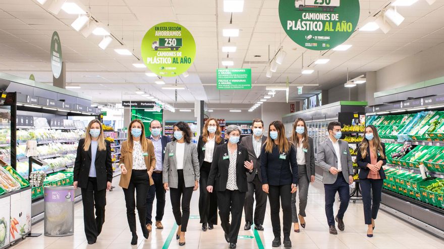 Mercadona invertirá más de 140 millones de euros en los próximos cinco años para reducir la producción de plástico
