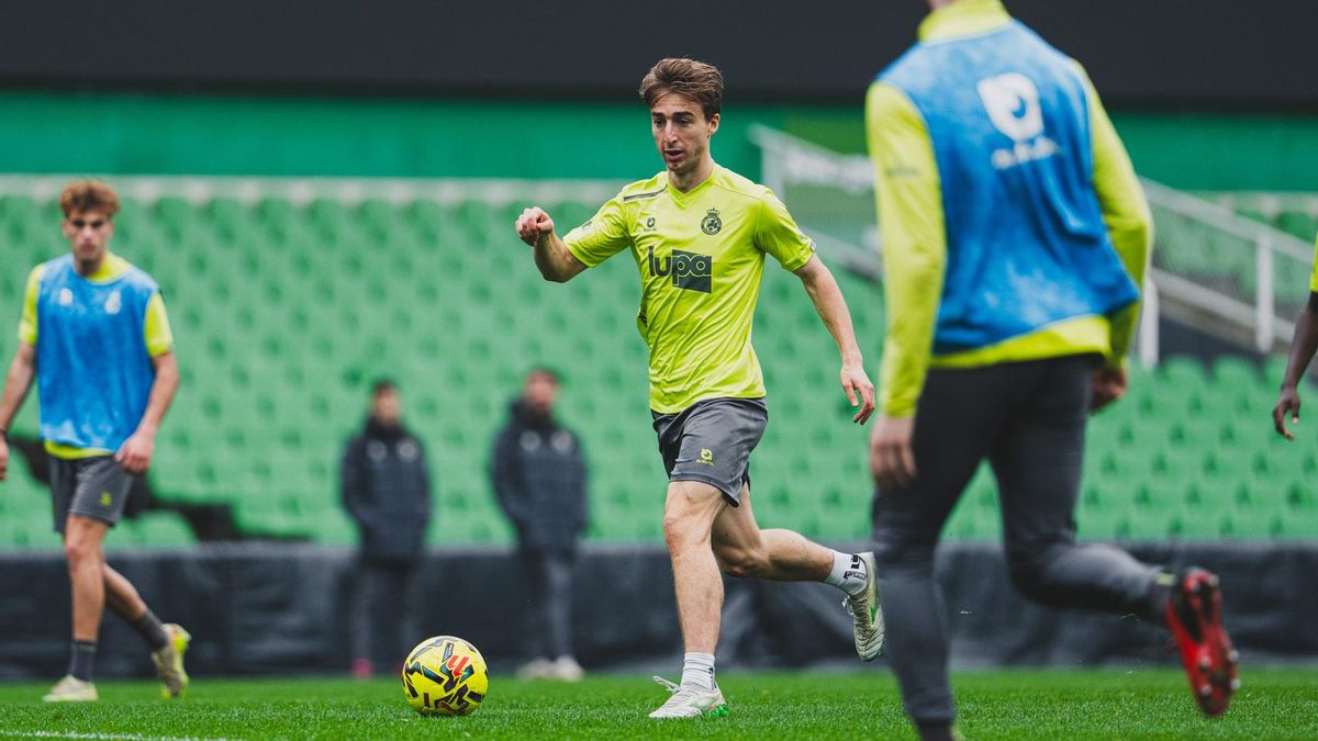 Javi Castro, jugador del Racing: "Este año no miro la clasificación"