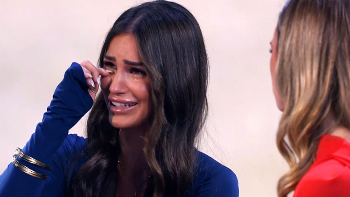 La tentadora Cristina rompió a llorar en el debate final de las 'Tentaciones': "No me lo voy a perdonar en la vida"