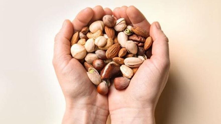 Los beneficios de que en tu dieta esté presente un puñado diario de frutos secos