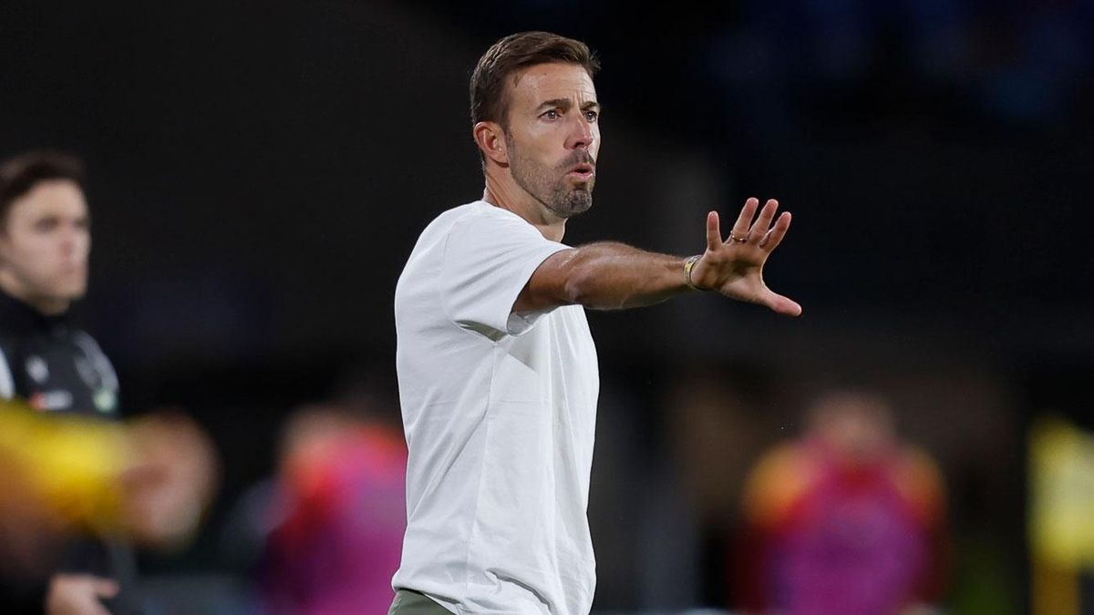 Luis García prevé un partido “intenso” de Las Palmas en Castellón