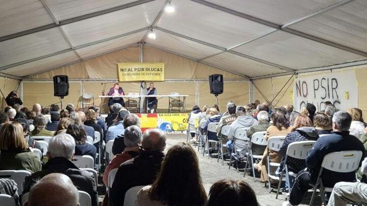 La presión de los vecinos fuerza al alcalde de Ribamontán al Monte a cuestionar la piscina de surf