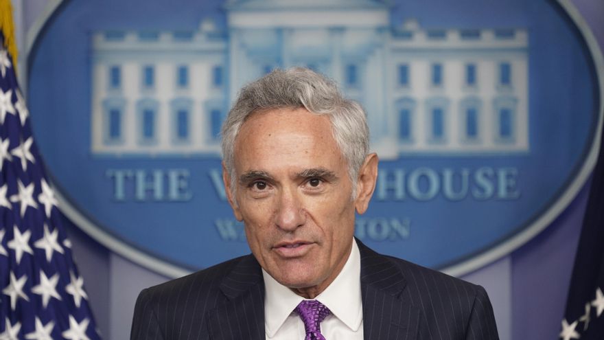 El médico Scott Atlas, asesor del presidente estadounidense, Donald Trump, para el manejo de la pandemia. EFE/EPA/Chris Kleponis / Archivo