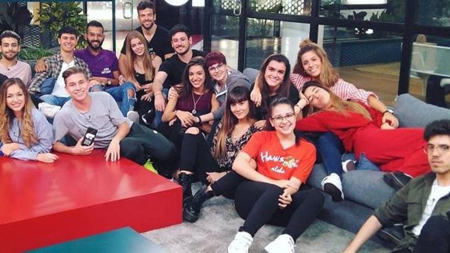 Concursantes de OT en el sofá