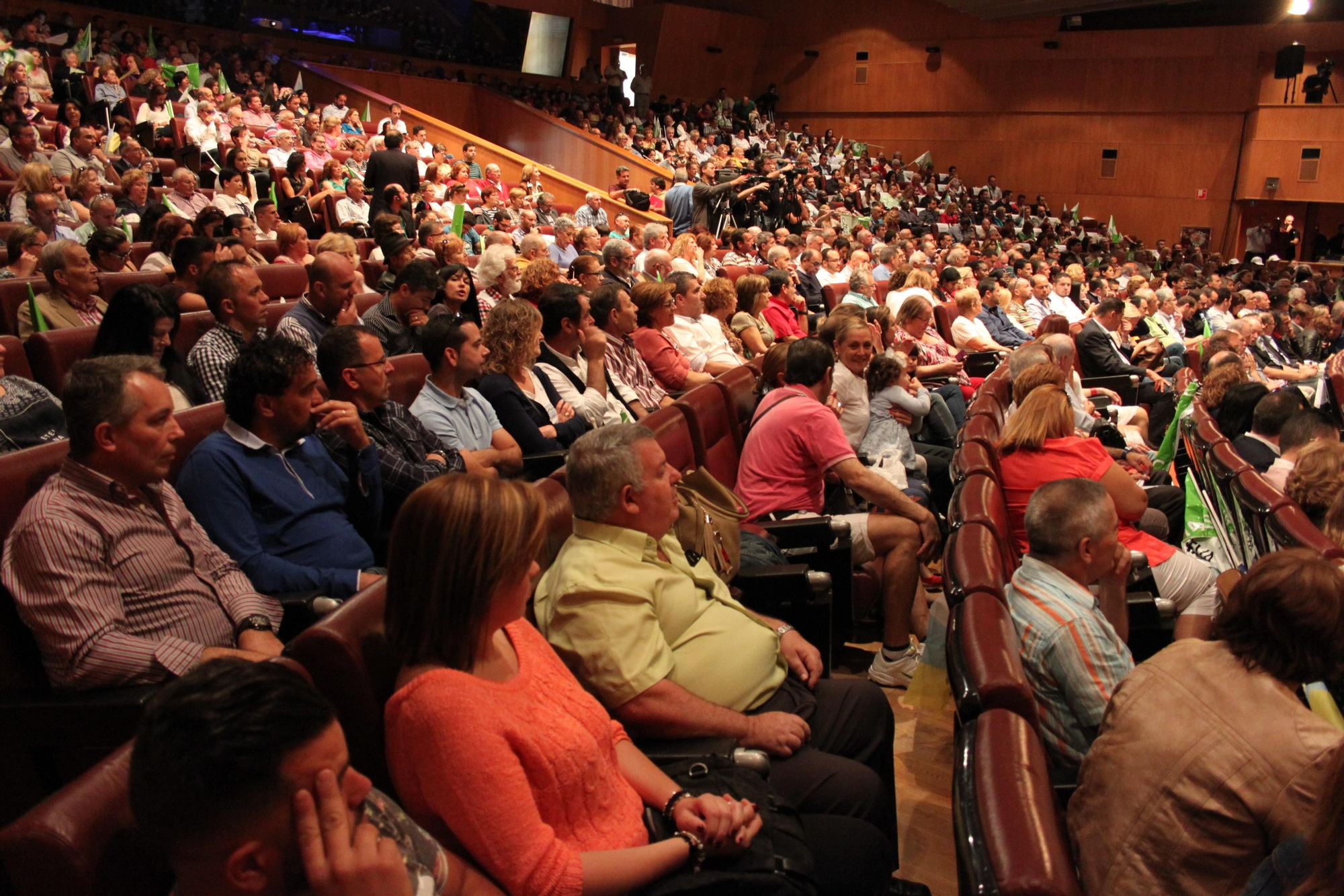 Público en el acto central de campaña de Nueva Canarias.