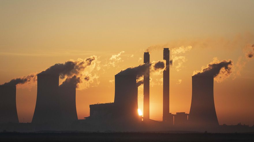 Lejos de reducirse, las emisiones de CO2 por quemar petróleo, gas y carbón alcanzan un nuevo máximo