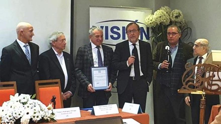 Entrega del Premio Turismo Nacional de la asociación de periodistas internacional Visión.