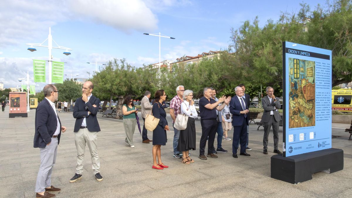 Inaugurada en Santander la muestra que reinterpreta cuadros clásicos para concienciar sobre la seguridad laboral