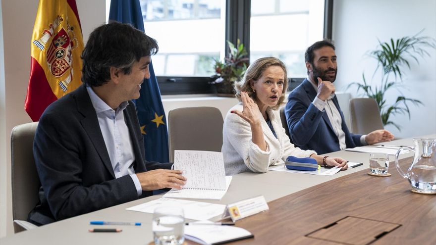 El FMI rebaja a casi la mitad la previsión de crecimiento económico del Gobierno para 2023