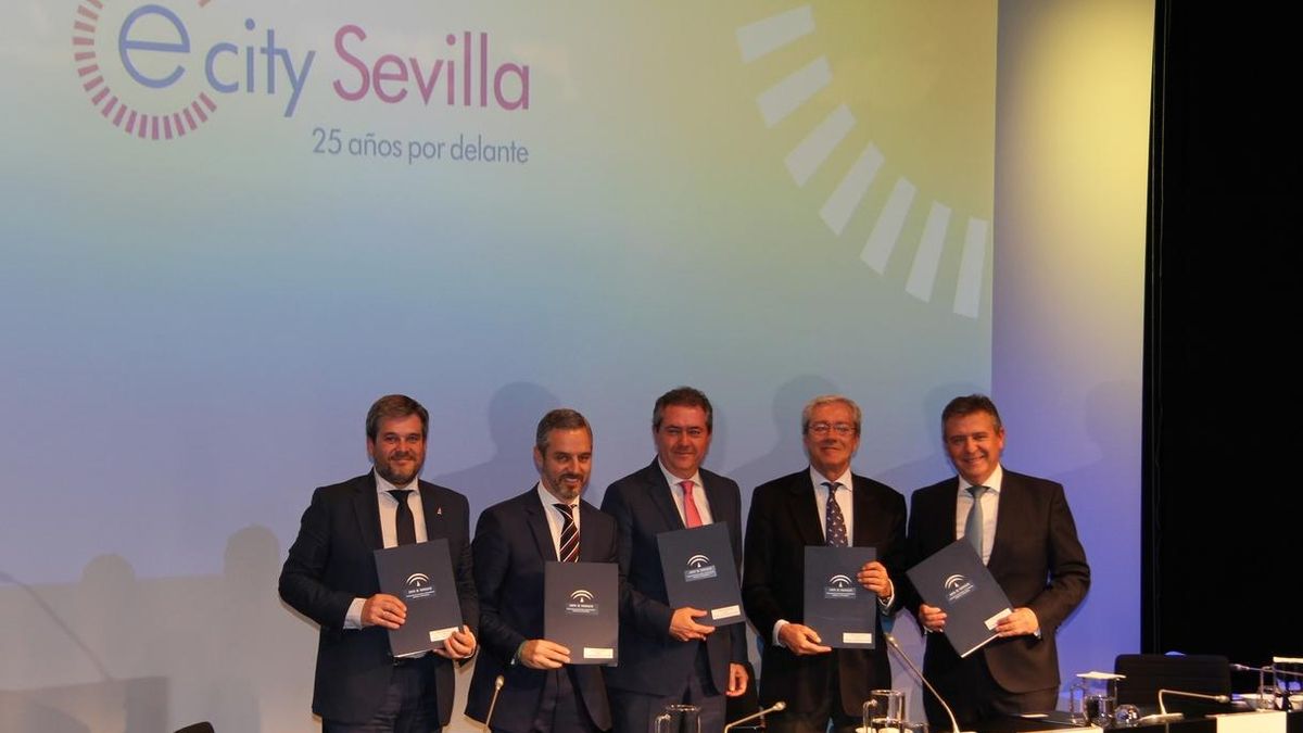 Junta, Ayuntamiento, PCT Cartuja y Endesa firman protocolo para materializar el proyecto #eCitySevilla en 2025