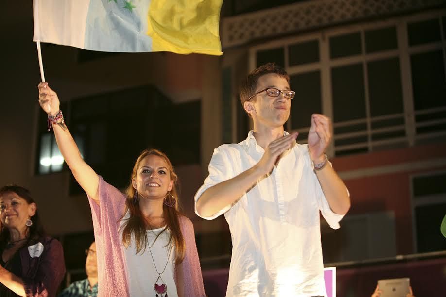 Iñigo Errejón junto a Noemí Santana. (ALEJANDRO RAMOS)