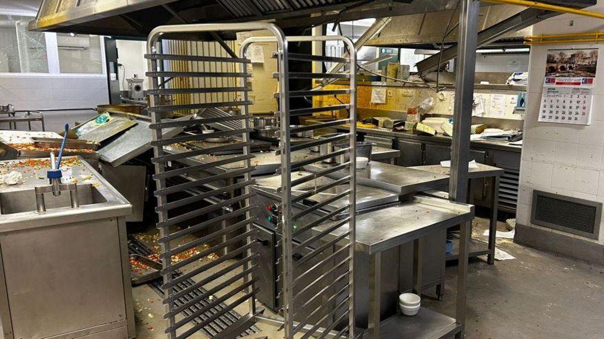 Confirman que la máquina que explotó en la cocina del Hospital de León tenía 34 años y no había pasado las revisiones