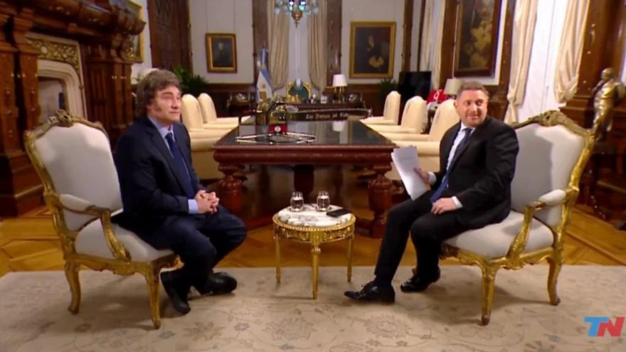 Está más allanado un acuerdo del Gobierno con Clarín por Telefónica que con el FMI