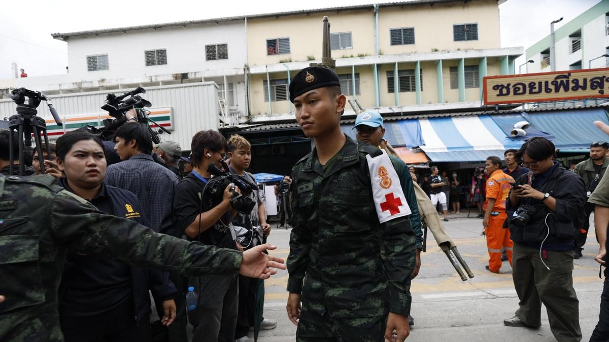 Al menos siete muertos y 15 heridos en un tiroteo en una escuela de Tailandia
