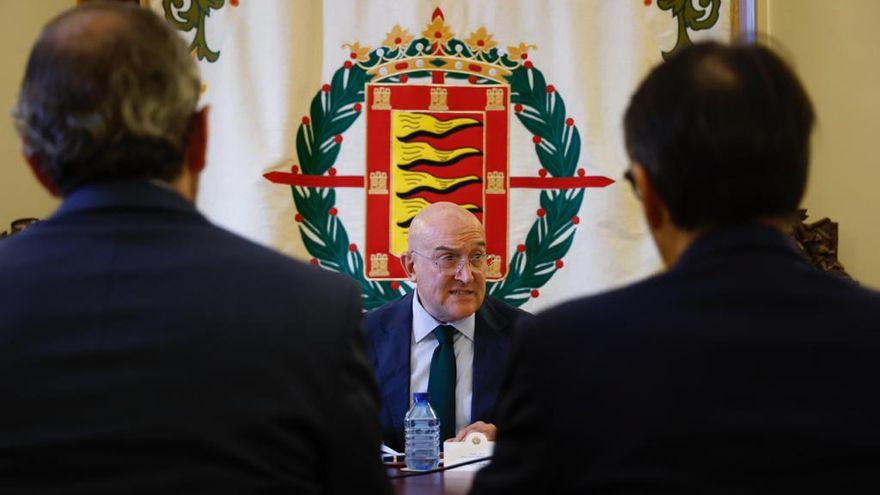 El PSOE acude a la Justicia para que decida si el 'alcalde B' de Valladolid es legal o no