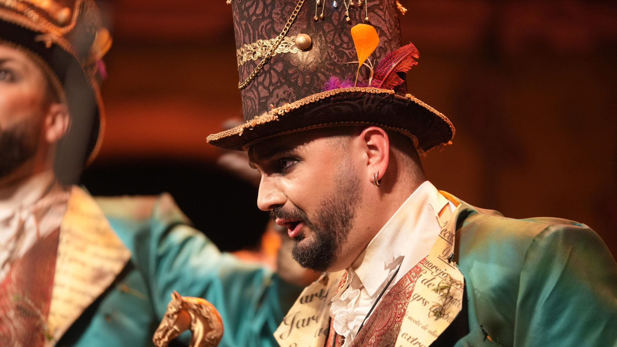 Comparsa 'Los Bienvestíos'