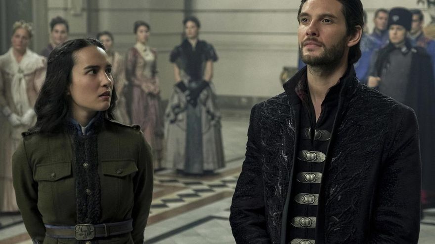 Netflix renueva 'Sombra y hueso' por una segunda temporada con sus actores como anunciantes