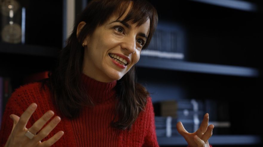 Marta Jiménez Serrano: "Vivimos en una sociedad adicta a la felicidad"