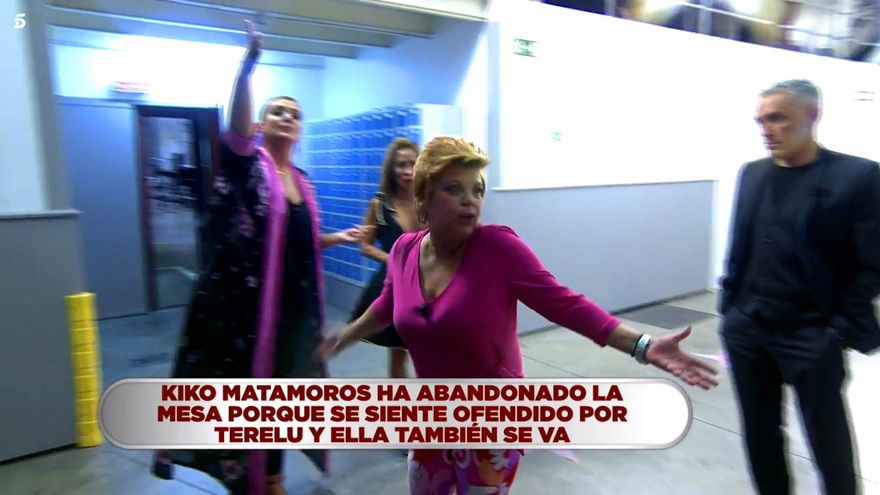 Kiko Matamoros y Terelu Campos saliendo de plató