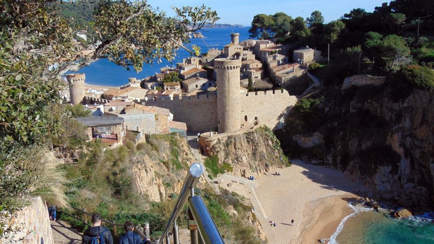 Tossa de Mar: un paseo hasta uno de los pueblos más espectaculares del Mediterráneo ibérico