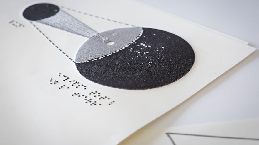 Claves de la geometría del universo ocultas tras la sombra de un eclipse