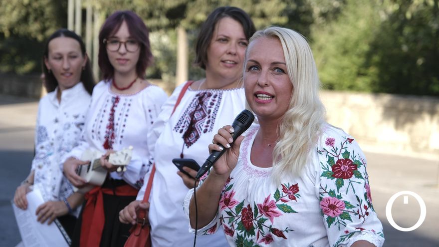Cadena humana de ucranianos por el Día de la independencia de Ucrania y agradecimiento a Córdoba