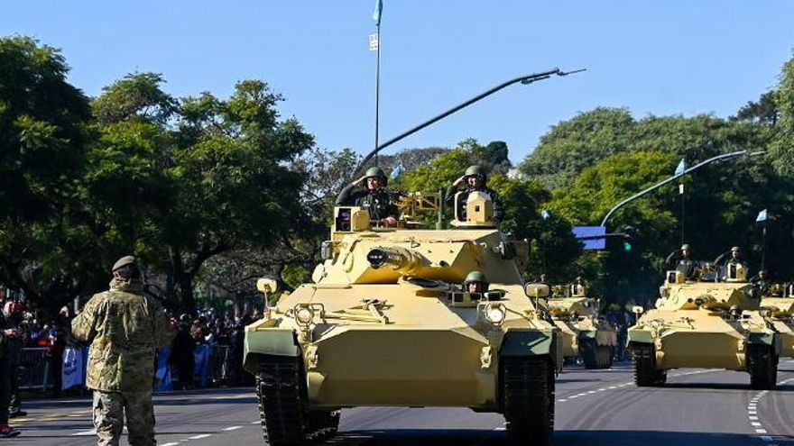 Con la excusa de la "amenaza terrorista", el Gobierno oficializó su proyecto para que los militares vuelvan a las calles