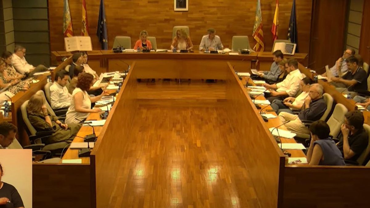 Imagen de la sesión del pleno de Torrent.