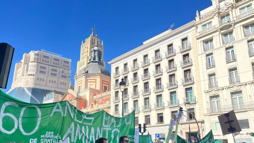 Concentración de profesores ante la Consejería de Educación de Madrid