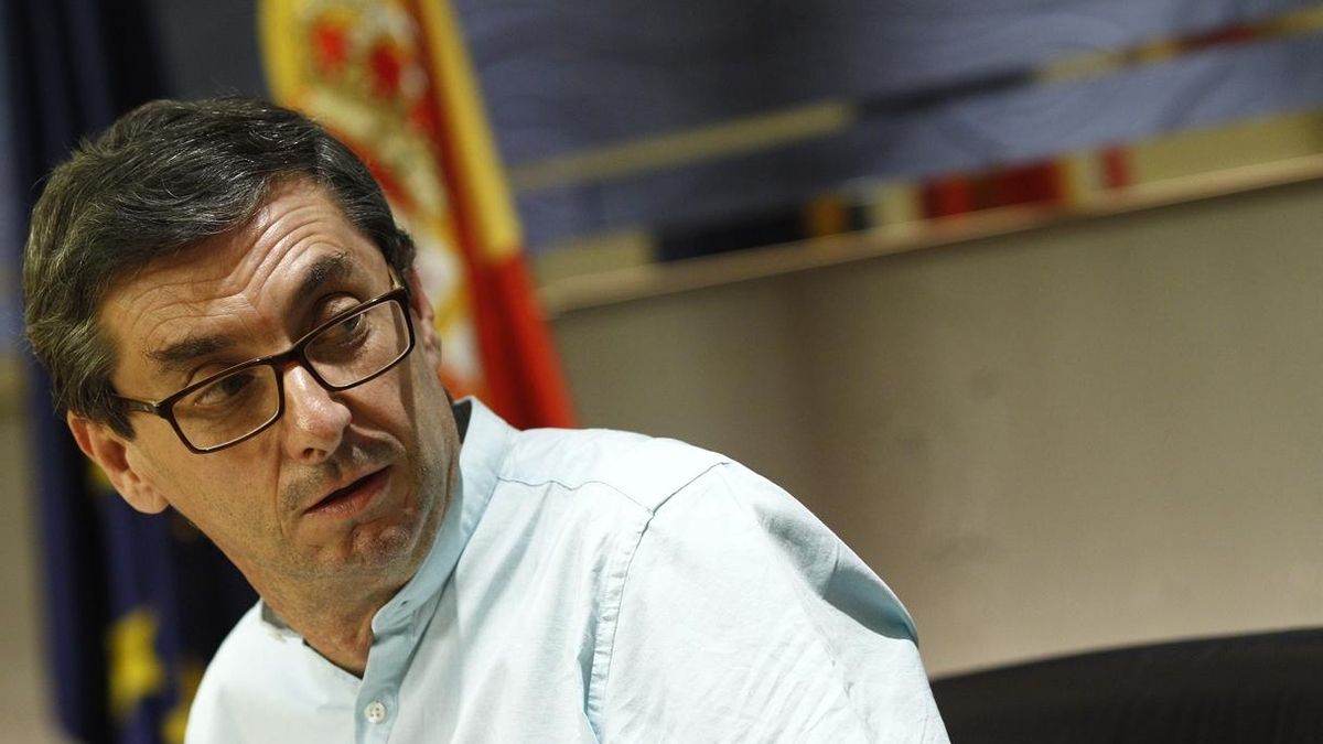 Centella no descarta presentarse a las primarias de Ahora en Común para seguir siendo diputado
