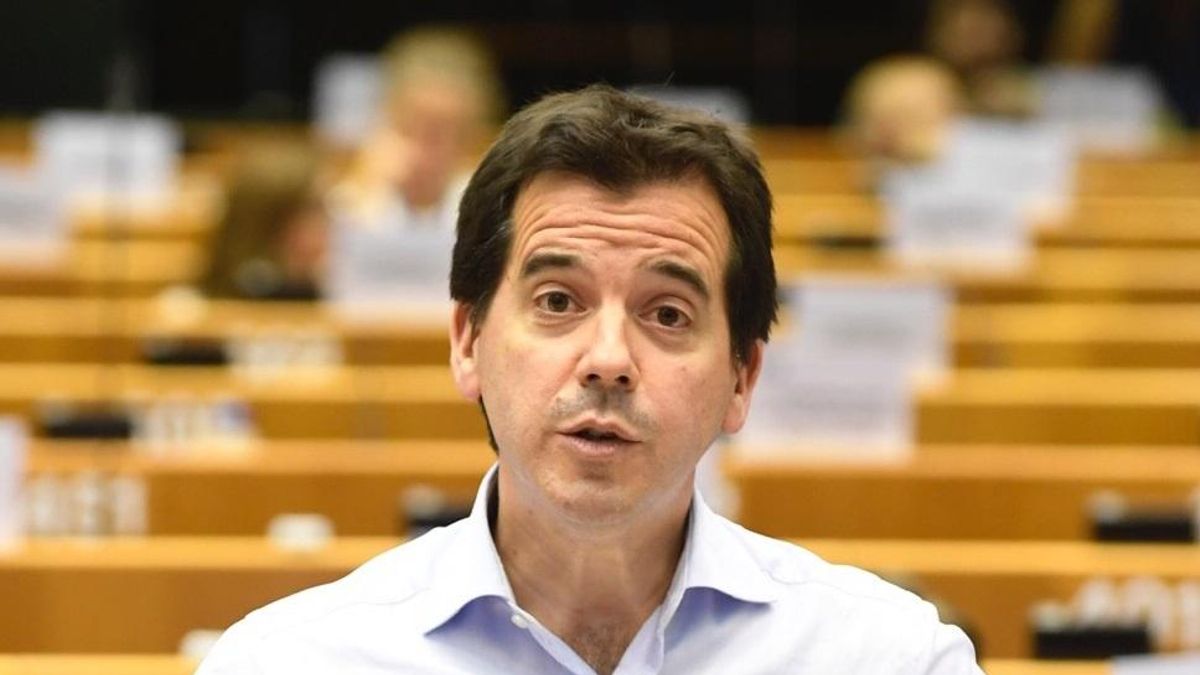 Mikel Irujo.