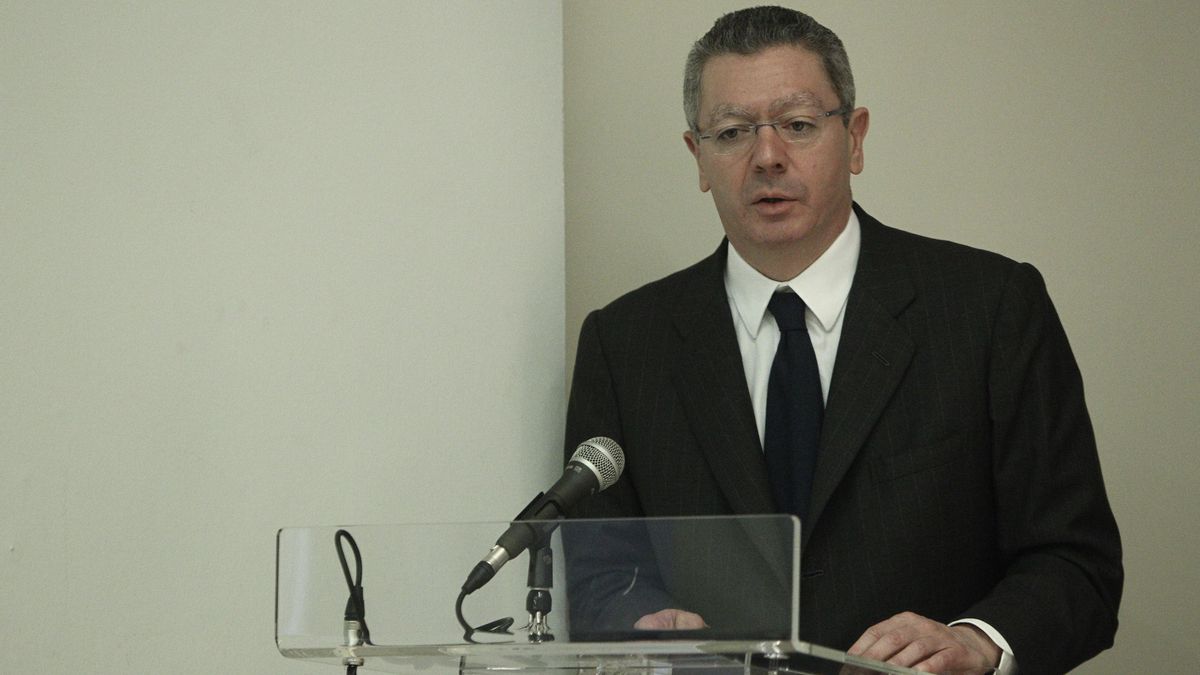 Gallardón resta importancia a la ausencia de Aznar en Valladolid y destaca su aportación al PP desde FAES