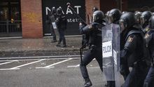 Agentes de la Policía Nacional durante el 1-O.