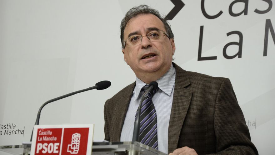 PSOE C-LM exige a Cospedal que readmita "ya" a los interinos y le insta a comprometerse a no recurrir la sentencia