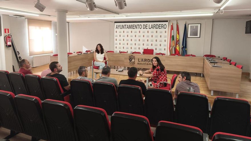 Los turnos con un solo policía local continúan en Lardero: "La postura del Ayuntamiento deja el conflicto abocado a la vía judicial"