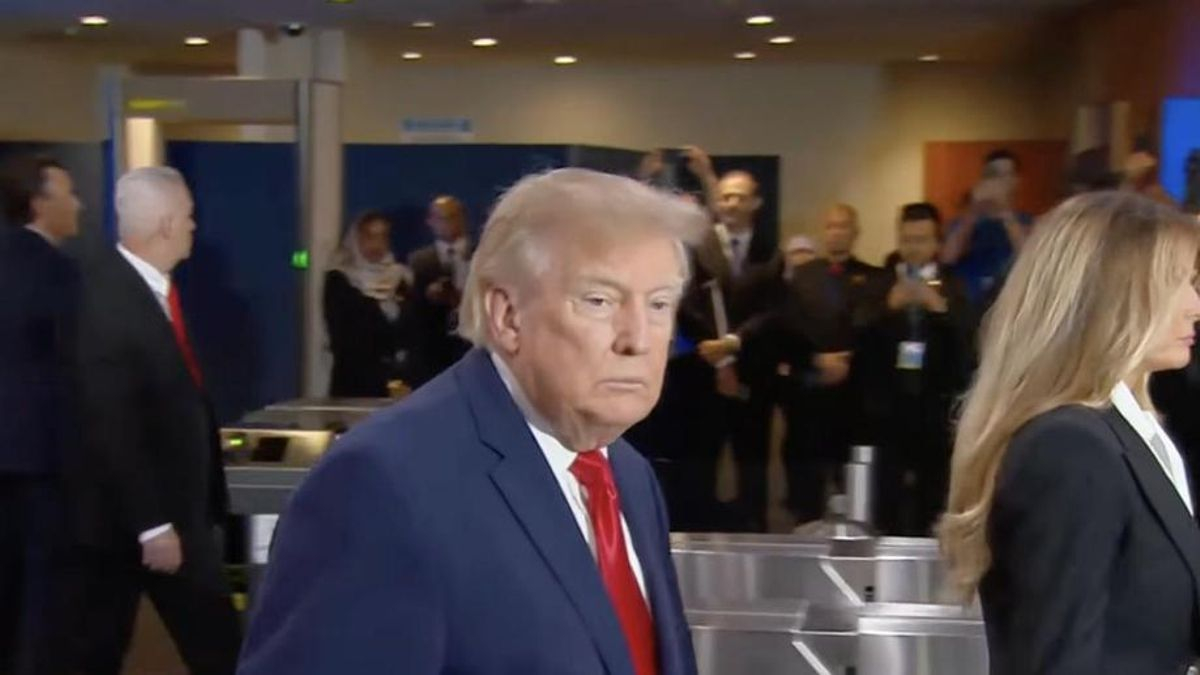 Milei busca una foto con Trump, quien se reúne por primera vez con el premier británico en plena disputa por Malvinas