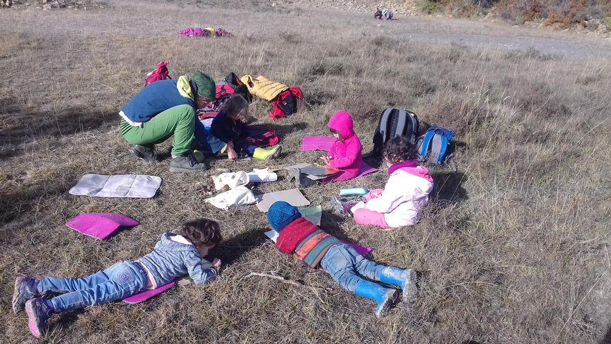 Actividades de los alumnos y alumnas de la escuela bosque de Ulle