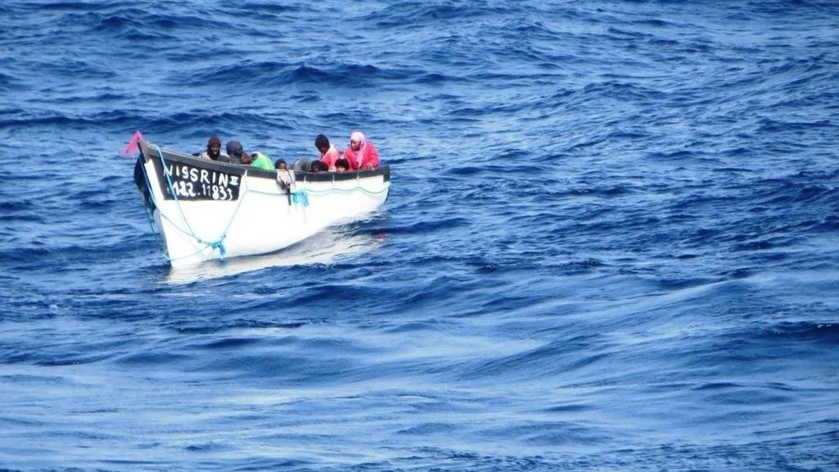 Casi 1.260 inmigrantes a bordo de 71 pateras llegan a las costas andaluzas en lo que va de 2015