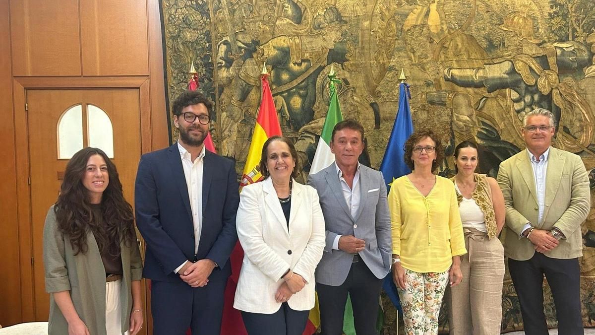 El Imdeec respalda al sector joyero en su proyección internacional ante las grandes ferias